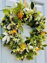Load image into Gallery viewer, Everyday succulent wreath
