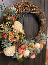 Load image into Gallery viewer, Earthy Succulents Wreath
